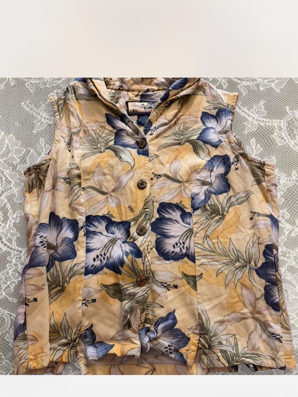 Floral Sleeveless Button-Front Tank Top - Blue & Tan